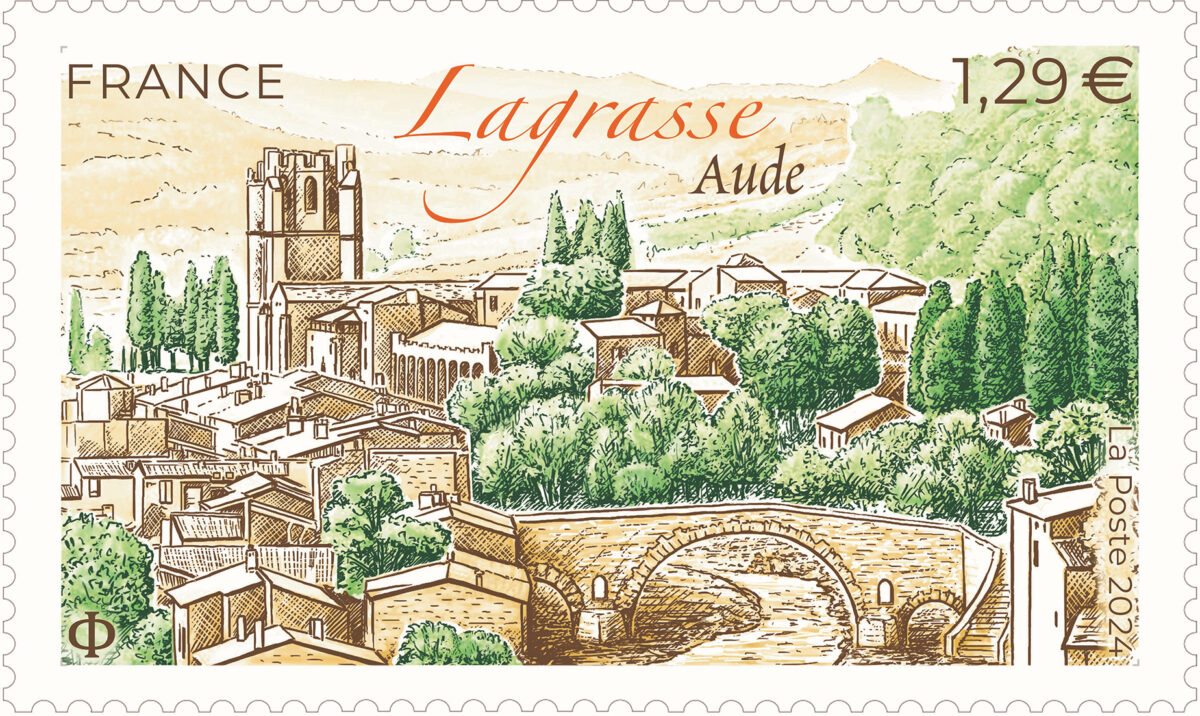 Line Filhon dédicace le timbre Lagrasse