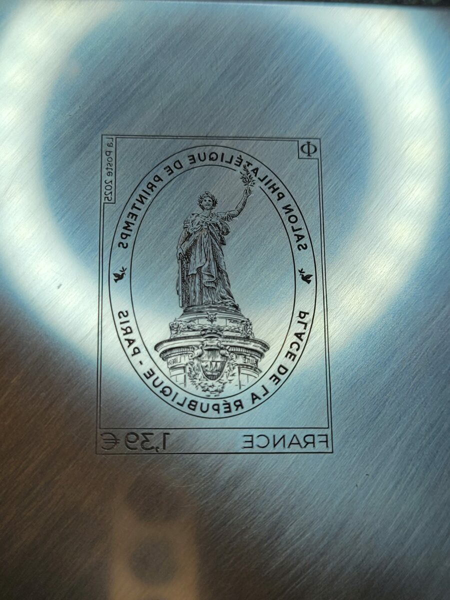 poinçon du timbre salon de printemps 2025 place de la République ©Line Filhon